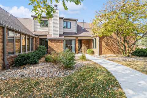 2363 Hamilton Circle, Ames, IA 50014