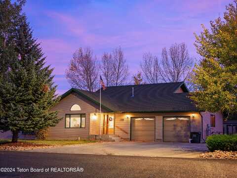 124 FOX WILLOW Drive, Pinedale, WY 82941