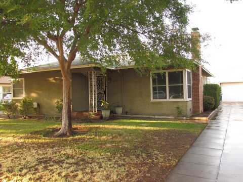 612 Harvard Avenue W, Fresno, CA 93705