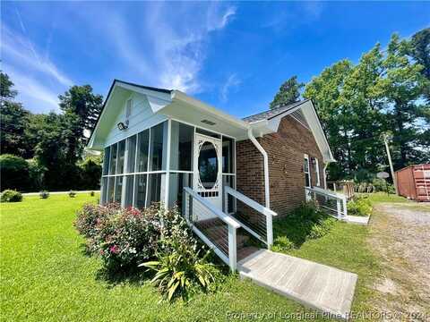 566 Krissy Prease Road, Whiteville, NC 28472