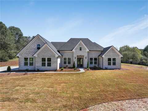 8 Arnold Road SE, Statham, GA 30666