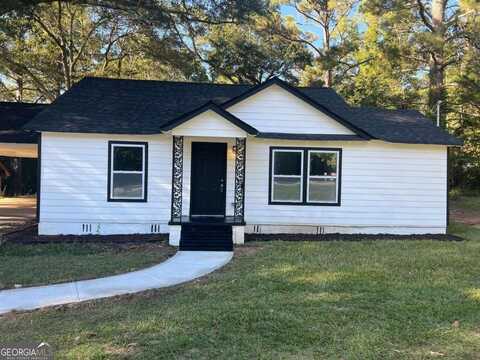 226 E Memorial, Dallas, GA 30132