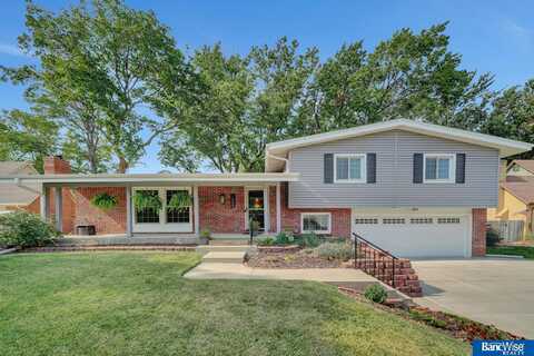 1605 S 77th Street, Lincoln, NE 68506