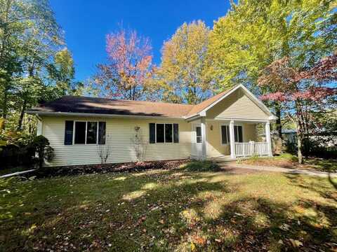 12476 Spruce Street, Sawyer, MI 49125