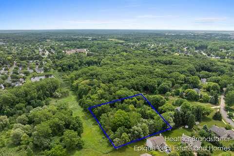 4323 Woodside Oaks Drive SE, Grand Rapids, MI 49546