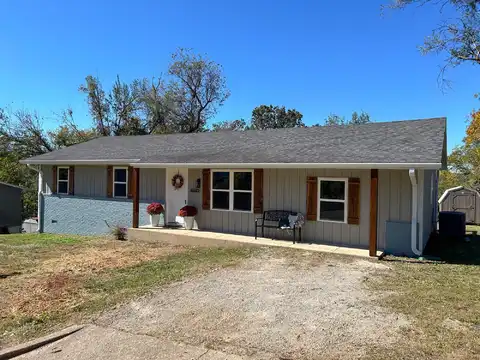 1115 Jefferson Avenue, West Plains, MO 65775