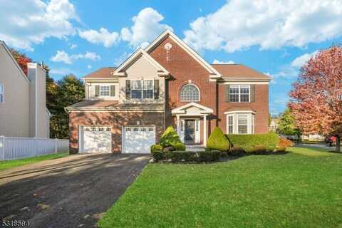 19 Goldstar Dr, Franklin, NJ 08540