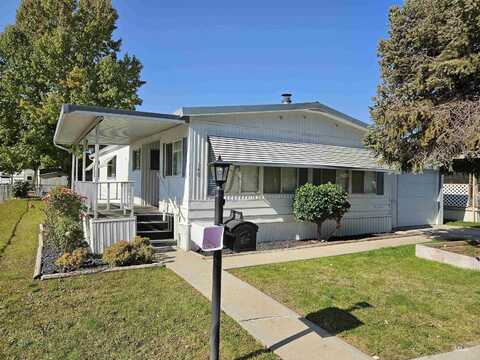 140 N Rainbow Dr, Boise, ID 83713