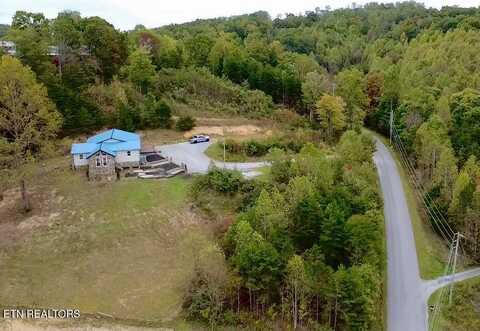 1405 Glade Springs Rd, La Follette, TN 37766