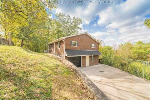 728 Dry Ridge Road, Saint Albans, WV 25177