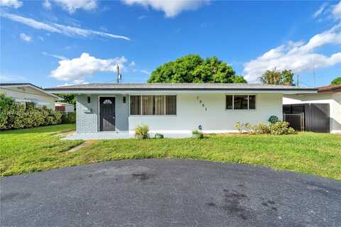 7861 NW 14th St, Pembroke Pines, FL 33024