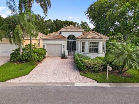 7004 Cataluna Cir, Delray Beach, FL 33446