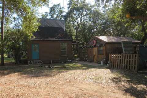 210 Oak (Hollow) St., Palacios, TX 77465