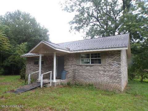 421 Hall Street, Wiggins, MS 39577