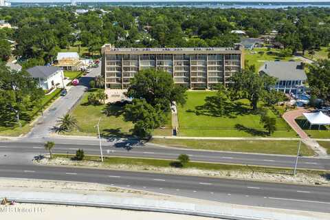 520 Beach Boulevard, Biloxi, MS 39530