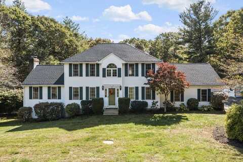 20 Royal Crest Dr, Douglas, MA 01516