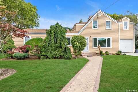 2731 Eastern Boulevard, Baldwin, NY 11510