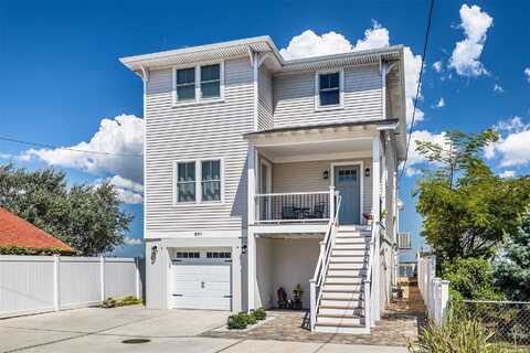 891 W Park Avenue, Long Beach, NY 11561