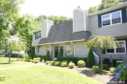 450 Lake Pointe Court, Middle Island, NY 11953