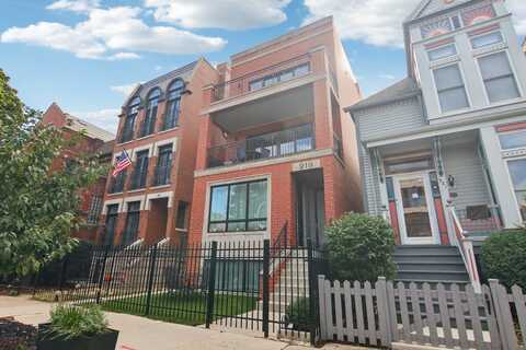 919 W Wrightwood Avenue, Chicago, IL 60614