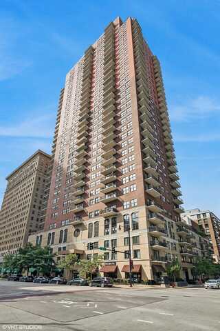 41 E 8th Street, Chicago, IL 60605