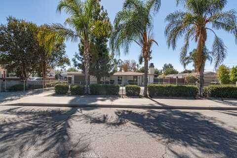 1443 E Devonshire Avenue, Hemet, CA 92544