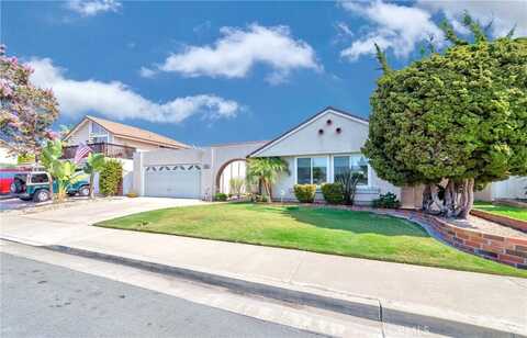 9550 Avenida Monterey, Cypress, CA 90630