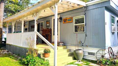 4870 US Highway 93 S, Whitefish, MT 59937