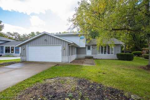 4768 Cottonwood Lane, Brunswick, OH 44212