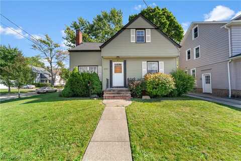 2247 S Taylor Road, Cleveland Heights, OH 44118