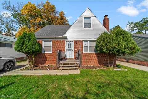 16401 Home Street, Maple Heights, OH 44137