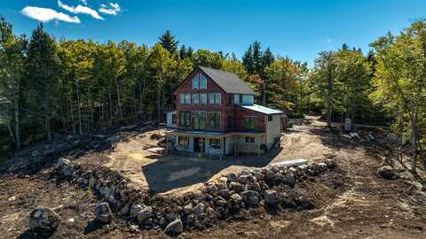 19 Passaconway Road, Ossipee, NH 03814