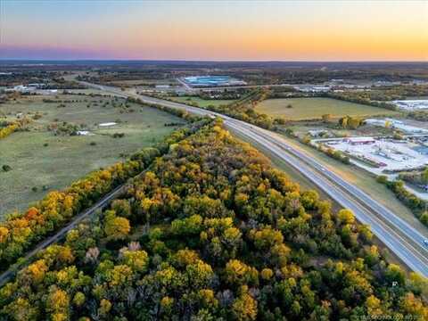 6 Highway 64, Muskogee, OK 74401