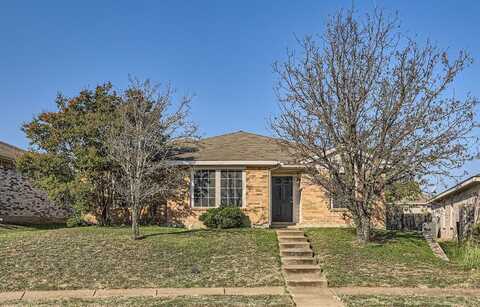 2817 Mcintosh Court, Lancaster, TX 75134