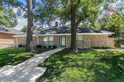 2010 Reverchon Drive, Arlington, TX 76017