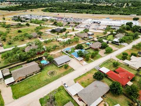 1433 Sunset Dr, Baird, TX 79504