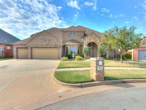 13413 Ambleside Drive, Yukon, OK 73099