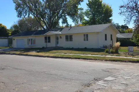 305 W Wicklow Avenue, Greeley, NE 68842