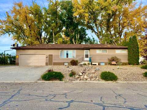 414 2nd Street West, Chester, MT 59522