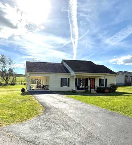 105 Sunny Road, Max Meadows, VA 24360