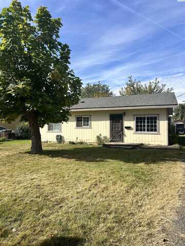 507 N Date St, Toppenish, WA 98948