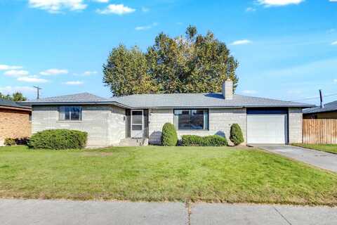 1315 N 16th Ave, Pasco, WA 99301