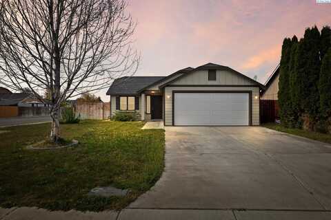 6002 Westport Lane, Pasco, WA 99301