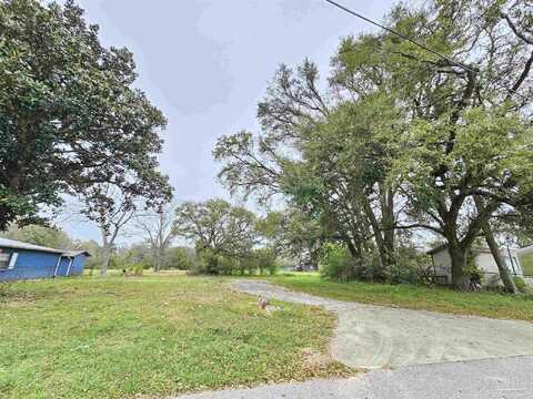 3020 Melody Ln, Pensacola, FL 32505