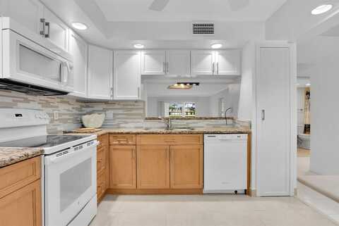 3303 Aruba Way, Coconut Creek, FL 33066