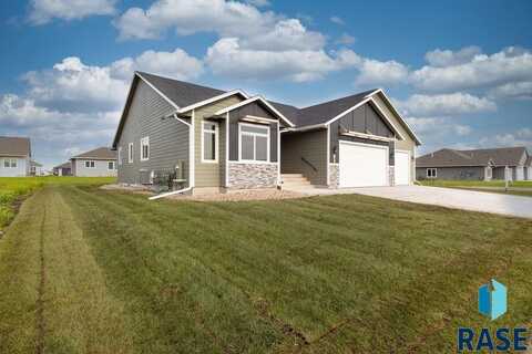 705 Granite Cir, Tea, SD 57064