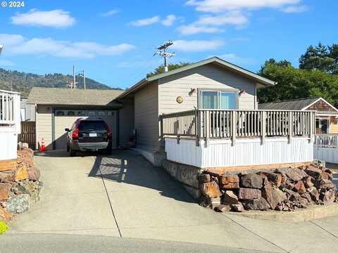 16252 TOLMAN LN, Brookings, OR 97415