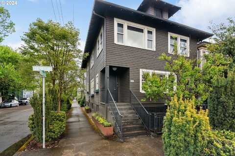 2000 SE 10TH AVE, Portland, OR 97214