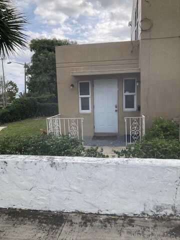 720 15th Street, West Palm Beach, FL 33401