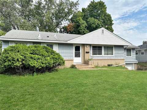 6412 Indiana Avenue N, Brooklyn Center, MN 55429